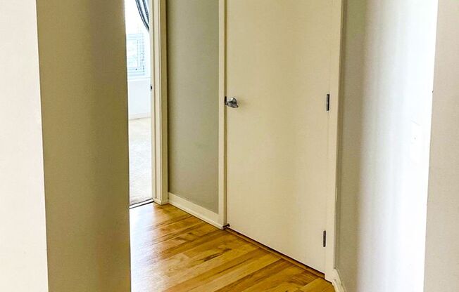 2 beds, 2 baths, $2,499, Unit 2105