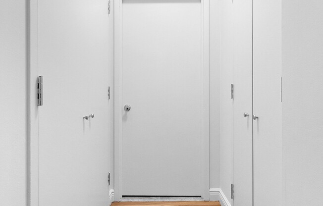 Studio, 1 bath, $5,000, Unit 1405