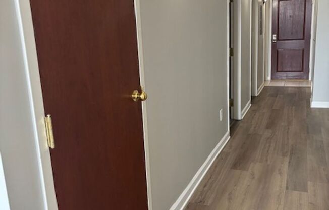 2 beds, 2 baths, 937 sqft, $1,479, Unit 512