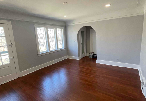 4221 W BUENA VISTA ST