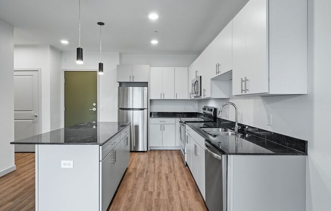 1 bed, 1 bath, 835 sqft, $1,810, Unit 115