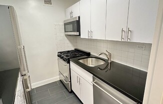 1 bed, 1 bath, $3,695, Unit 4A