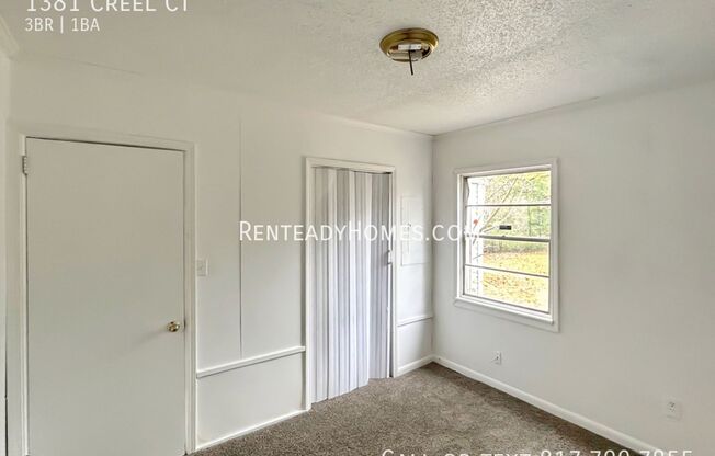 3 beds, 1 bath, $1,650