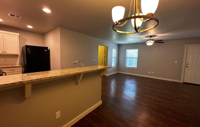 3 beds, 2 baths, $1,425