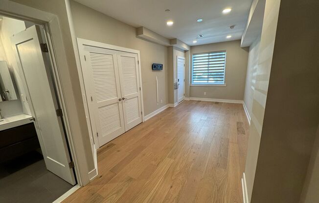 Bi-Level Newer Construction in the Heart of Brewerytown