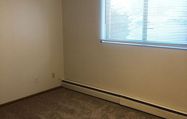 1 bed, 1 bath, 580 sqft, $650, Unit 1530-09