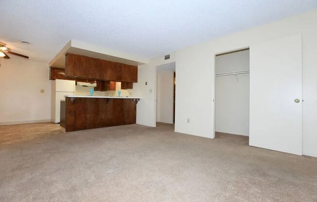 3 beds, 2 baths, 1,100 sqft, $1,775, Unit 59