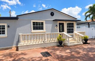 Charming 2‑Bedroom Home + Private 1‑Bedroom Attached Suite & Exceptional Parking – Opa‑Locka, FL