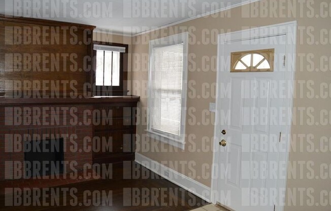 2 beds, 1 bath, $1,275