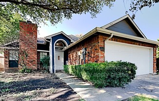 1112 Kit Ln