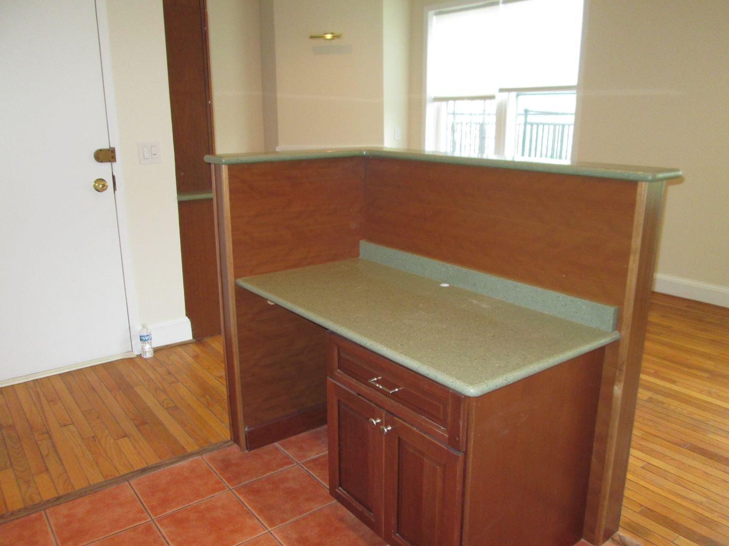 Logan Circle Centrally Located near Dupont 1 bed 1 bath with Balcony