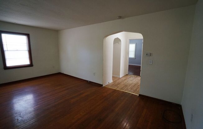 1 bed, 1 bath, $1,145, Unit 1705-1