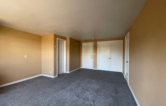 Studio, 1 bath, 420 sqft, $570