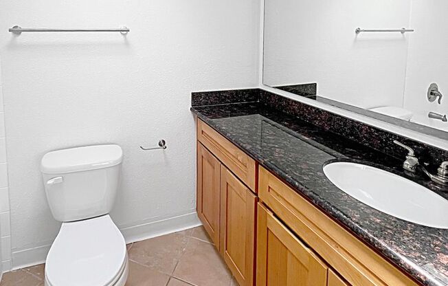 2 beds, 2.5 baths, 1,123 sqft, $2,210