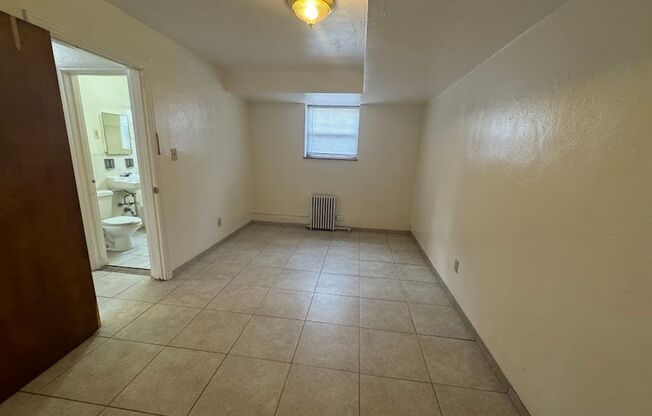 3 beds, 2 baths, $2,325, Unit 114B