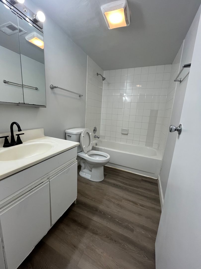 Oak Trails Apartment