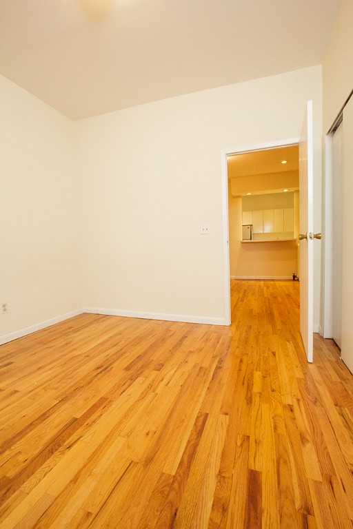 157 E 89 ST