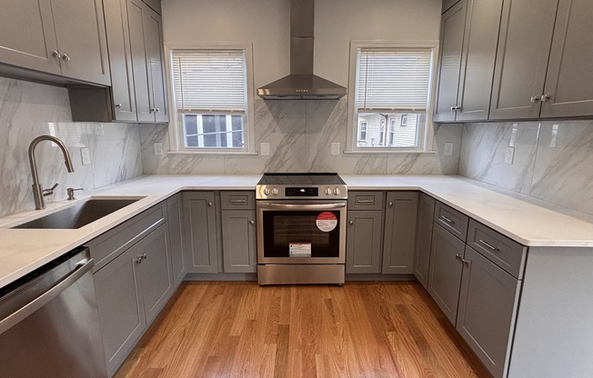 4 beds, 2 baths, 1,700 sqft, $4,900, Unit 1