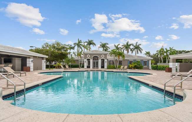 Swimming Pool | Promenade at Reflection Lakes