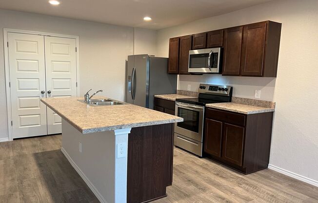 *Pre-leasing* Four Bedroom | Two Bathroom Home in Scotts Hollow