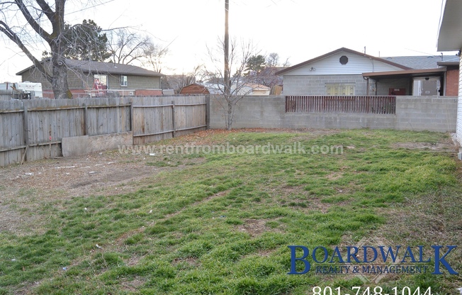 5 beds, 2 baths, $2,300