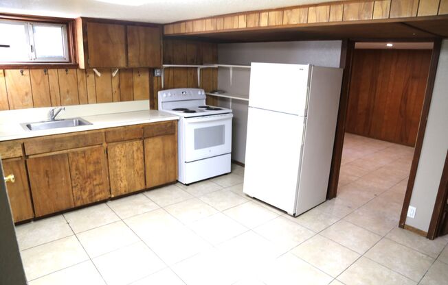 3 beds, 1 bath, 1,050 sqft, $1,950, Unit Basement Unit