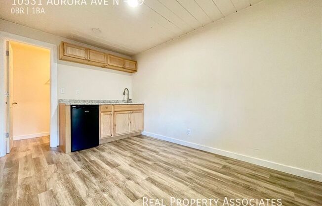 10531 Aurora Ave N