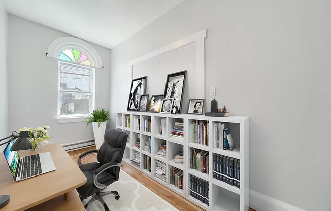 2 beds, 1 bath, 1,450 sqft, $2,450, Unit 2