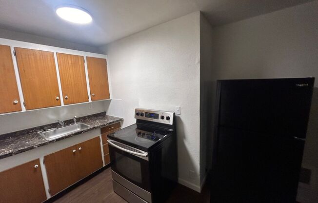 1 bed, 1 bath, 550 sqft, $875, Unit Apt 7