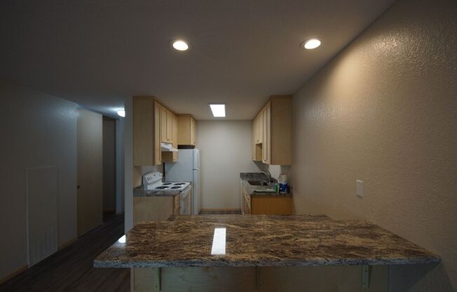 1 bed, 1 bath, 780 sqft, $1,374, Unit 213