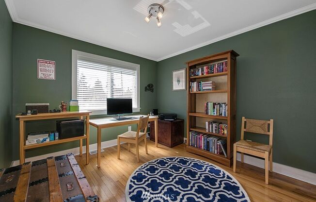 5 beds, 3.5 baths, $3,900