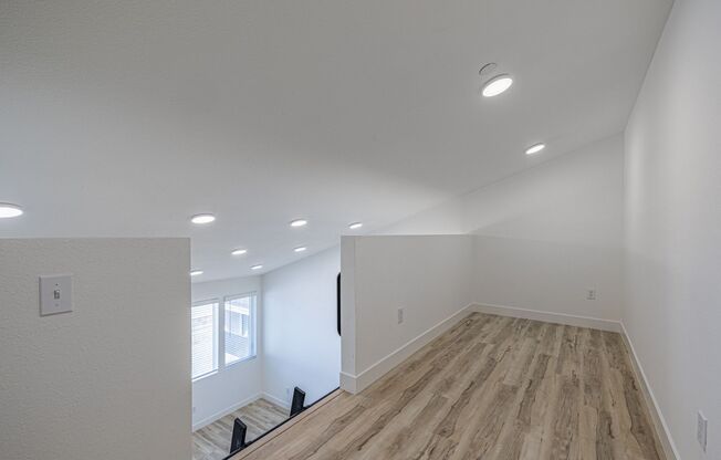 Studio, 1 bath, 434 sqft, $2,245, Unit 708