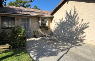 Remodeled 2 bed/2 bath condo for rent in Riverside!