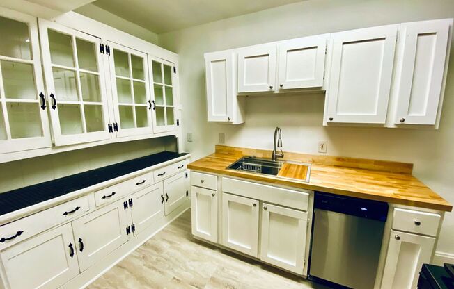 1 bed, 1 bath, 767 sqft, $1,795, Unit 950-04