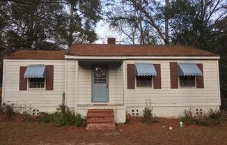 2 bedroom 1 bath close to VSU and downtown