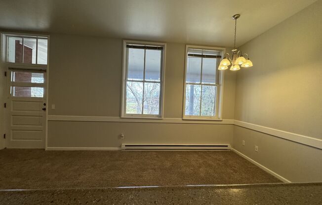 1 bed, 1 bath, 617 sqft, $1,275, Unit 1111