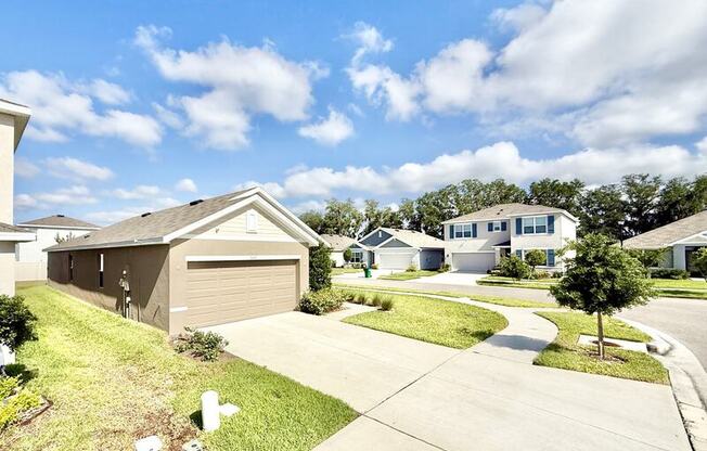 5699 CHORLEYWOOD LN