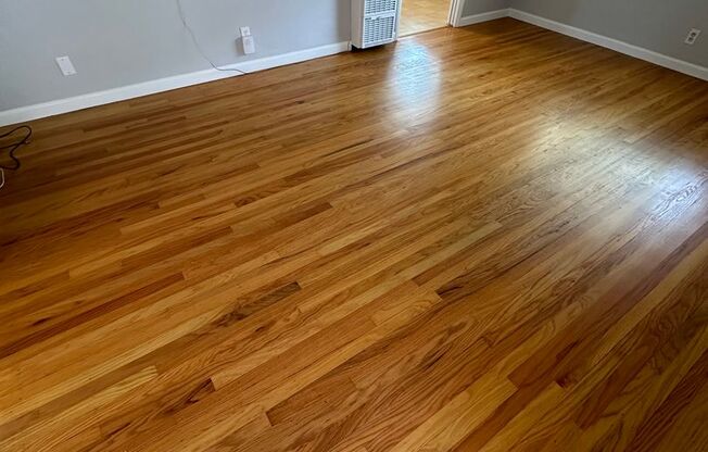 1 bed, 1 bath, 550 sqft, $2,300, Unit 4
