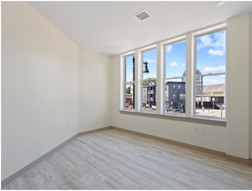 1 bed, 1 bath, $3,100, Unit Unit 303