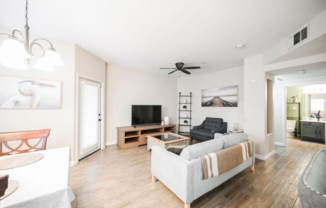 2 beds, 2 baths, $1,700