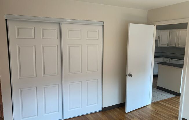 1 bed, 1 bath, $1,600, Unit Unit 5