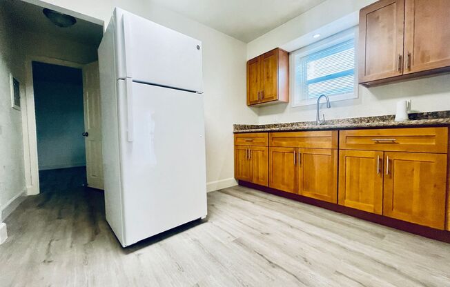 1 Bed, 1 Bath Rent Ready Unit 39 E 6th St