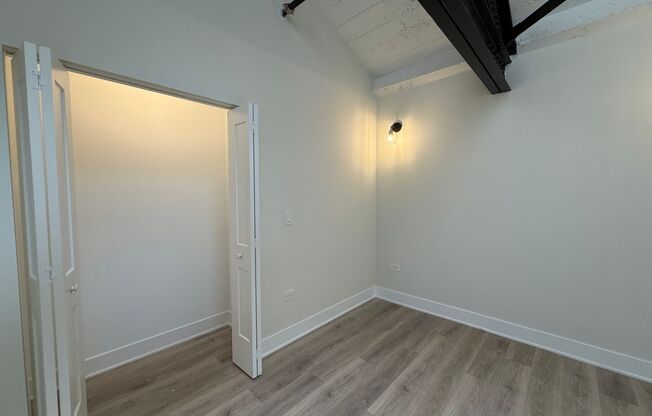 2 beds, 2 baths, 1,000 sqft, $4,195, Unit 203