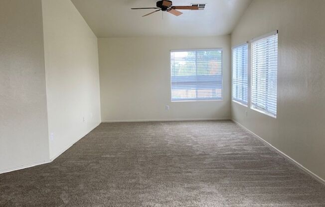 3 beds, 2.5 baths, $2,345