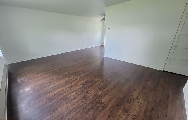Spacious 2BR Duplex in Central Richland – Basement + Fenced Yard