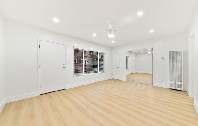 4130,4132 Palmwood Dr.