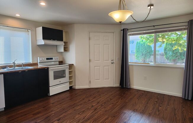 Beautiful 2 Bedroom, 1.5 Bath Townhouse Style Apartment, Monroe $2250.00 per/mo