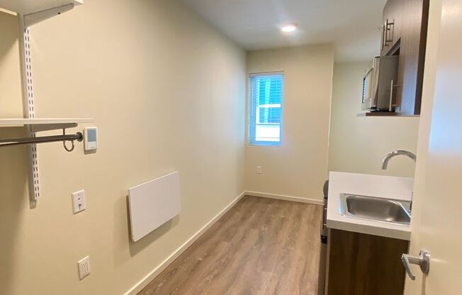 Studio, 1 bath, 175 sqft, $1,250, Unit 409-MFTE