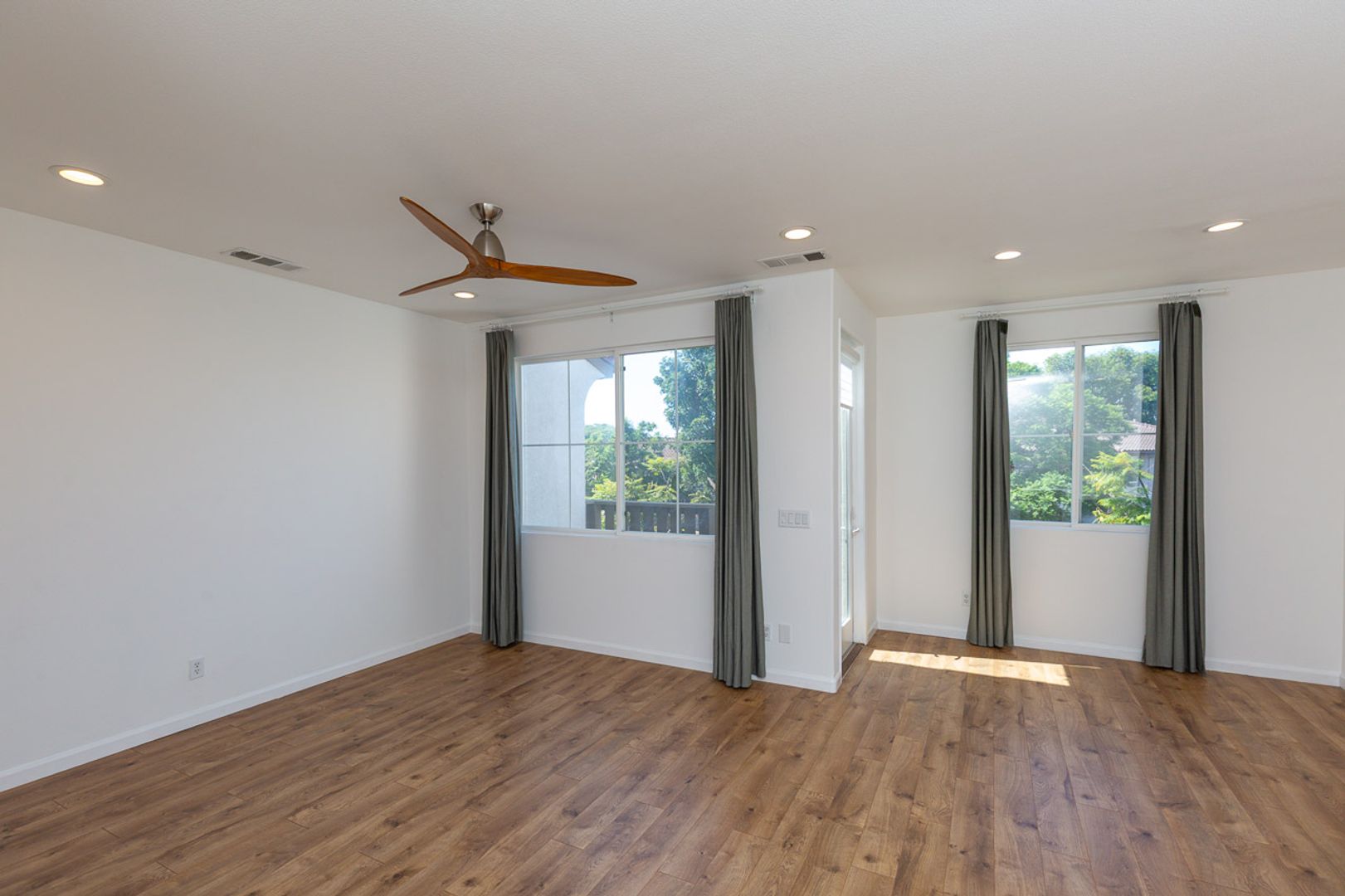 3 Bed, 2 Bath Townhome in Carlsbad