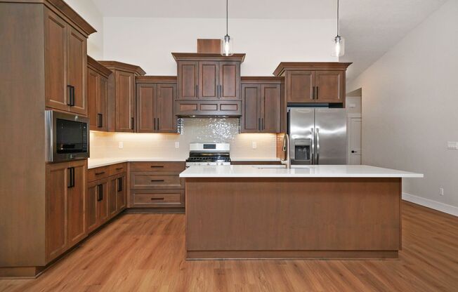 3Bd/2Ba Single Story Home - For viewing!